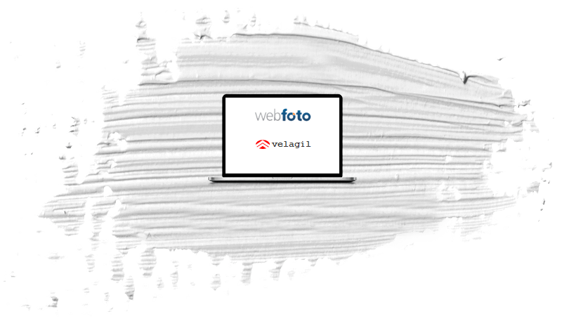 Notebook com a nova logomarca da Elevor.